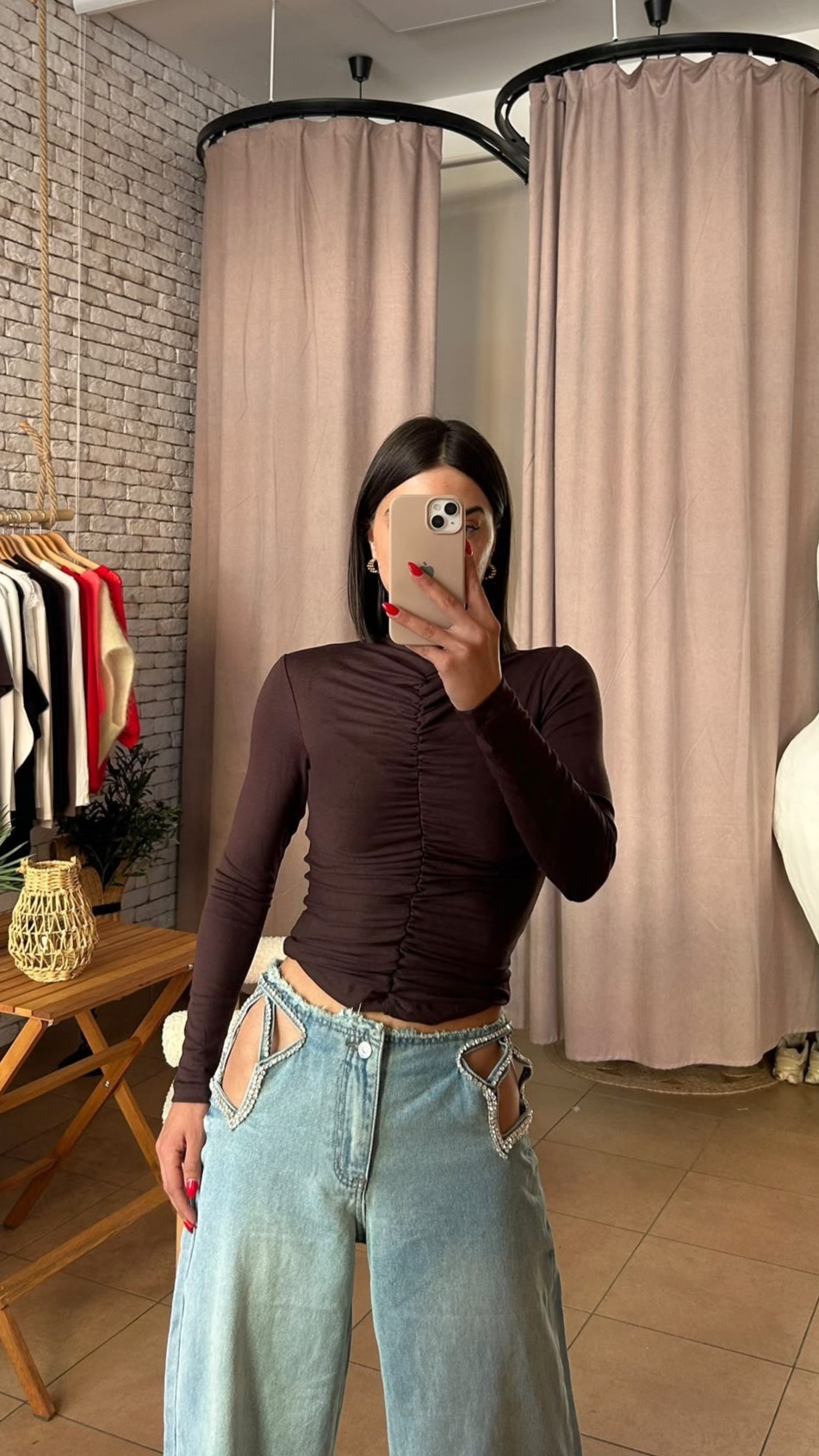 Luna Cut-Out Jeans